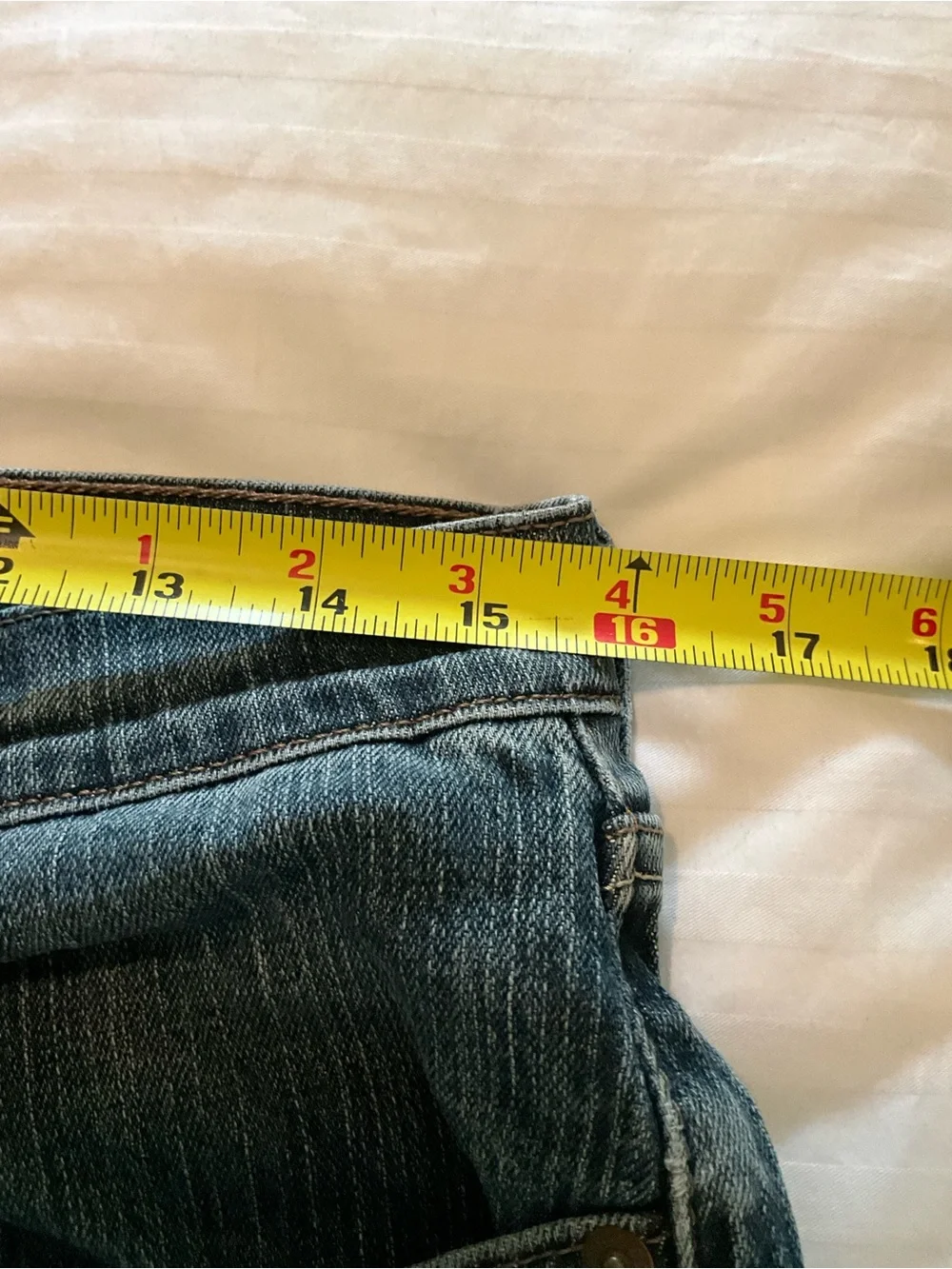 Levi’s 559 Jeans Men’s 32 Relaxed Straight Distressed Faded Y2K Denim